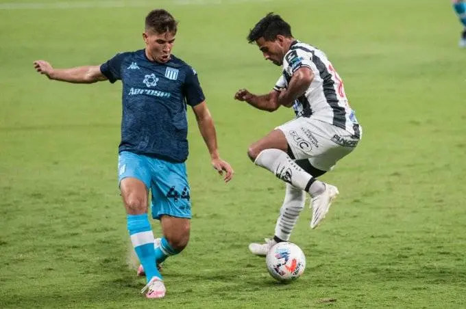 Central Córdoba le ganó a Racing y la Zona 1 quedó abierta