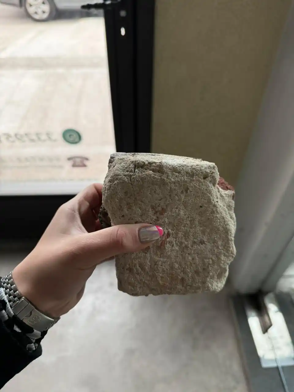 La piedra contra Mitre Automotores