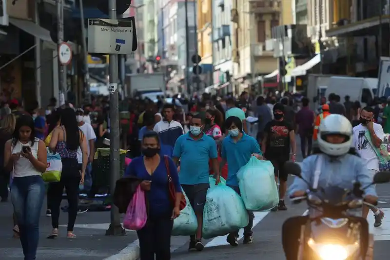 China y Alemania dicen haber controlado los casos, pero se disparan en América