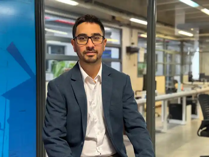 La Ley Bases en la mira: sube el monotributo, vuelve Ganancias y bajan Bienes Personales