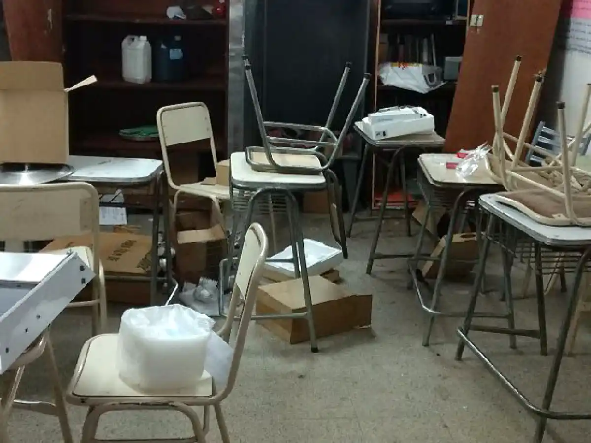 Indignante: robaron y destrozaron escuela técnica de Arroyito