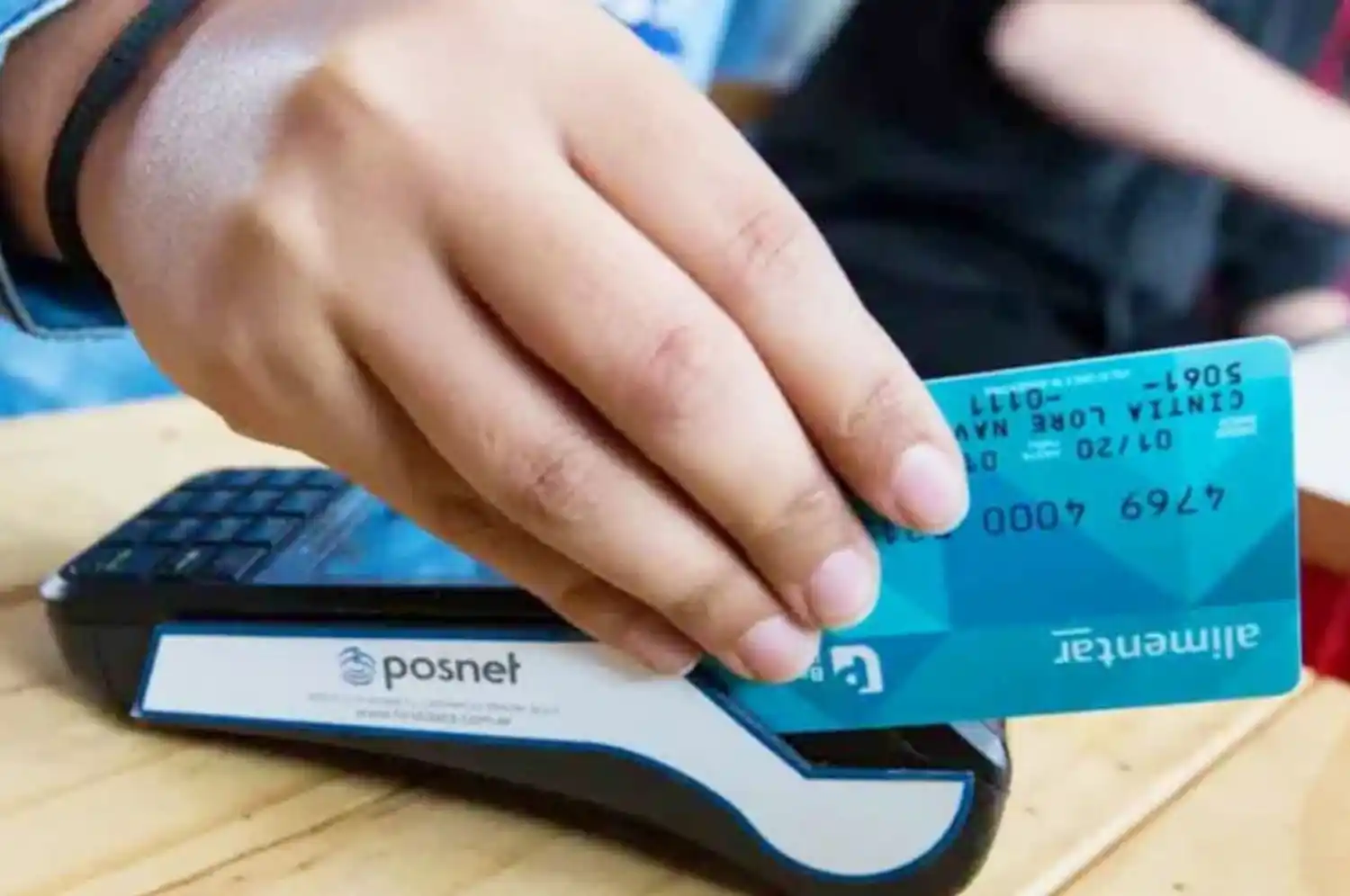 Aumentan un 40% el monto de la Tarjeta Alimentar