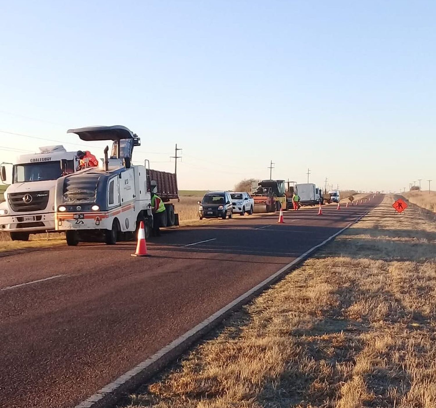 Comenzaron las obras de bacheo de la RN 12 entre Nogoyá y Crespo