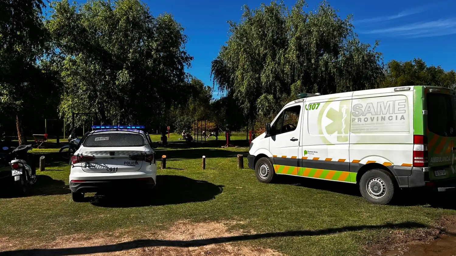 policia same paseo público