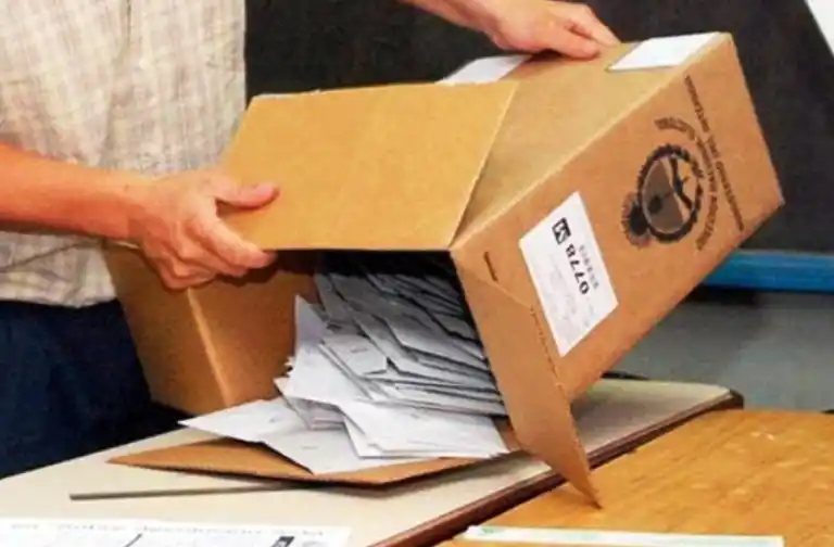 "Los primeros datos oficiales podrían estar alrededor de las 20 horas"