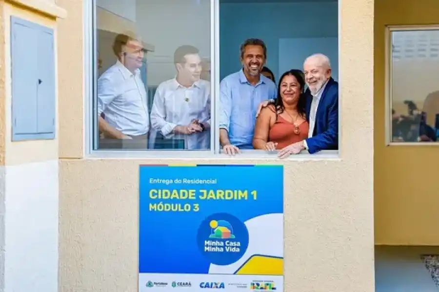 "Lo primero que tienes que hacer es parar de tener hijos y estudiar": el mensaje de Lula a una joven