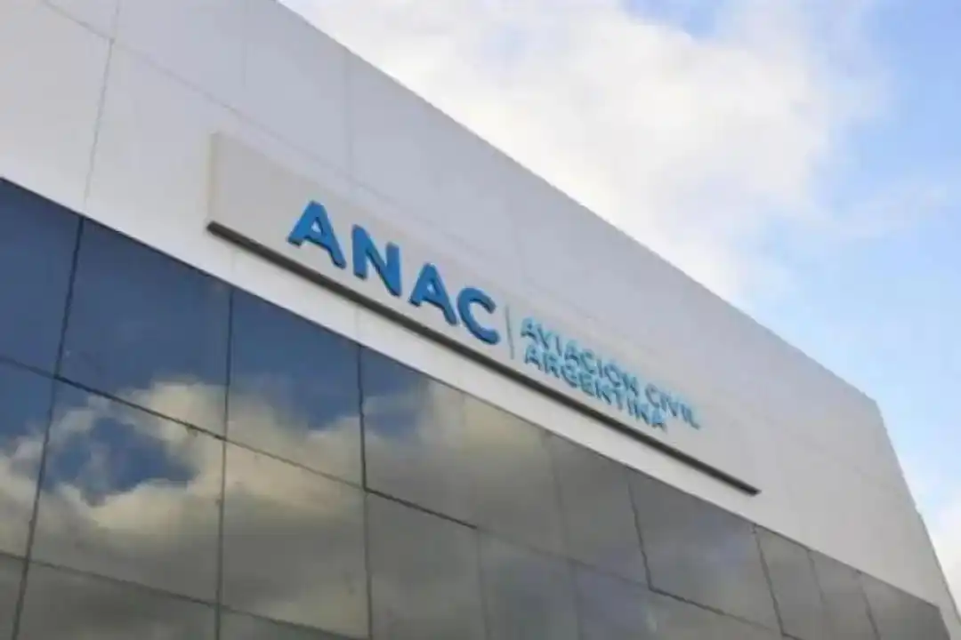 Modernizan las licencias para el personal aeronáutico. Las adapta a las normas internacionales y regionales