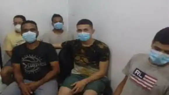 ¡Arrodillado solo ante Dios! El conmovedor video de un joven indultado en Lara