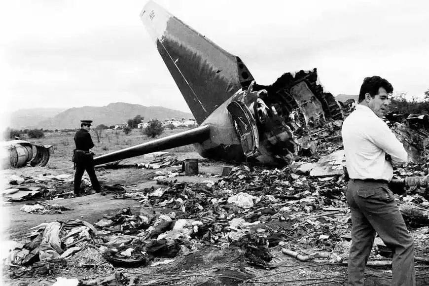 El avión con la peor suerte del mundo fue argentino: la increíble historia del Boeing 737-200 “Ciudad de Trelew” - 3