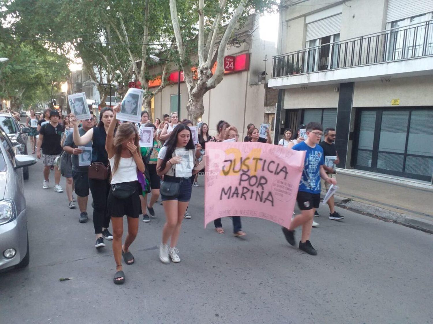 A un año del femicidio, marcharon para pedir justicia por Marina Espíndola