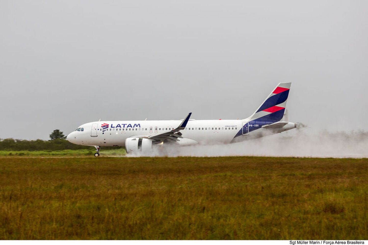 LATAM Airlines transportó más de 4.000 pasajeros a la Base Aérea de Canoas en Porto Alegre