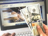 AFIP inicia la devolución de impuestos por compras con dólar tarjeta y del dólar ahorro