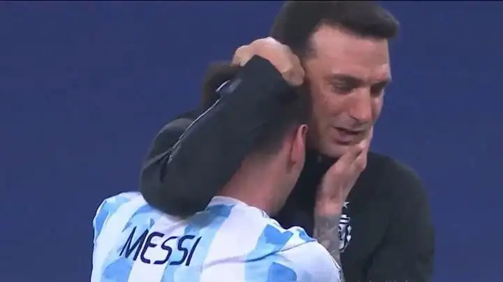 La magia de los Lioneles- por Victoria Tamaño