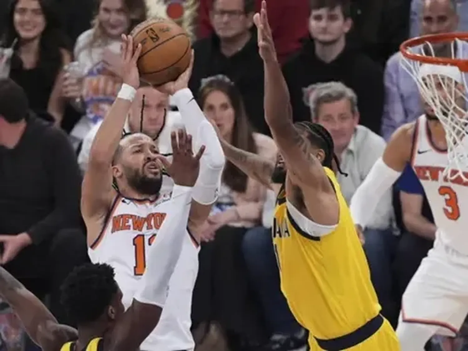Knicks siguen con vida: victoria clave ante Pacers y todo se define en Indiana