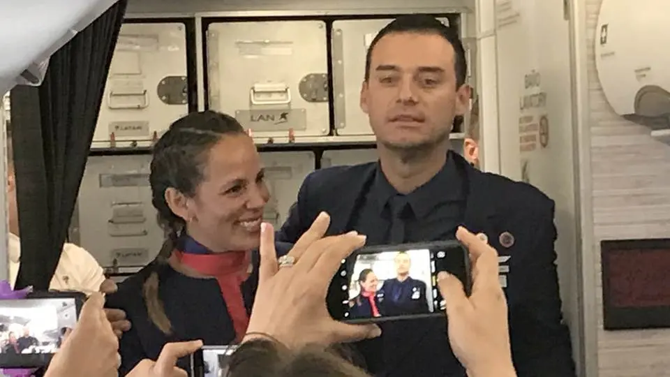 El Papa casó a una pareja durante el vuelo a Iquique