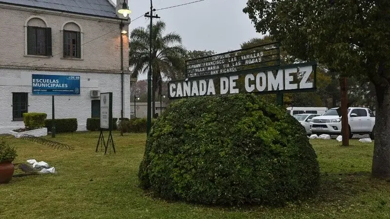 Conmoción en Cañada de Gómez: un futbolista de 51 años murió durante un partido de veteranos