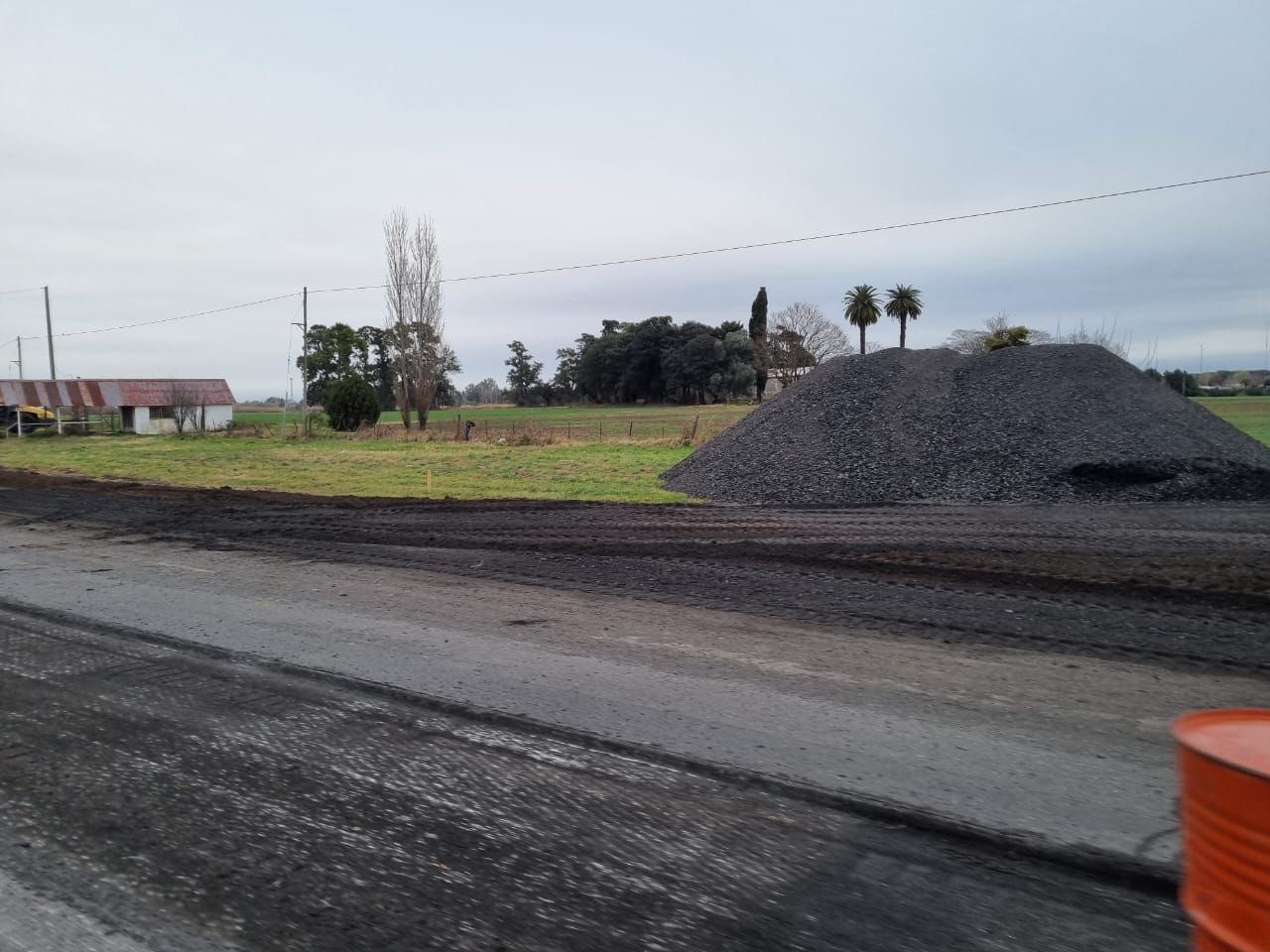 Les dijeron a los vecinos que utilizarían "material sobrante de la obra de ruta 1001".