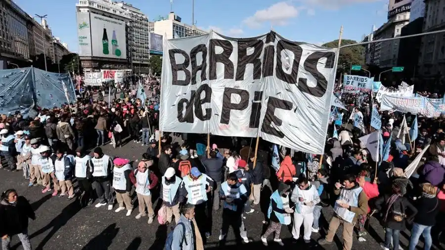 Barrios de Pie pide que expulsen a Espert de Diputados y el legislador contestó: "Ustedes lucran con la miseria de la gente"