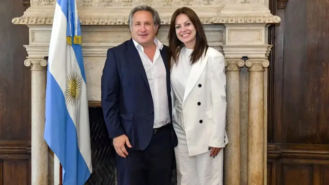 Sandra Pettovello junto a Pablo de la Torre