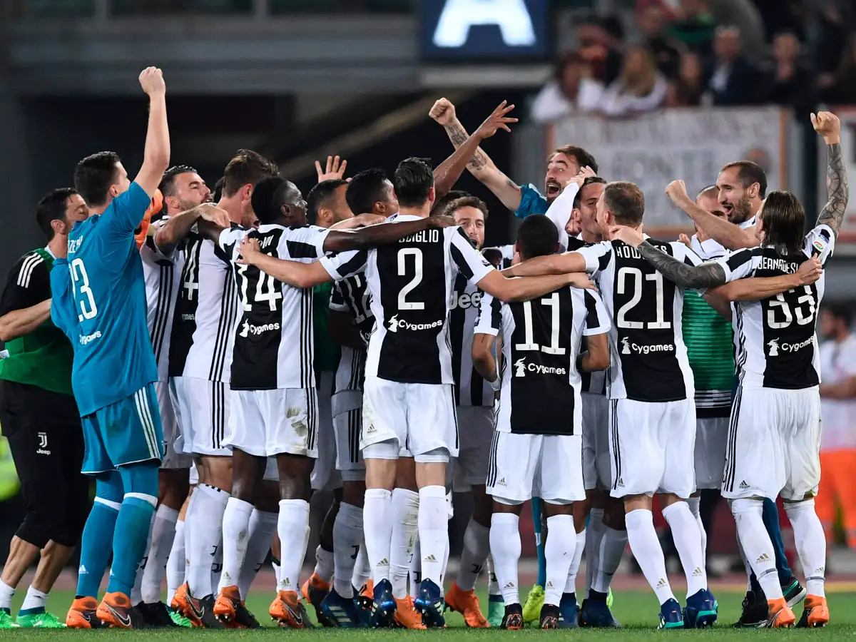 Higuaín y Dybala campeones en Italia