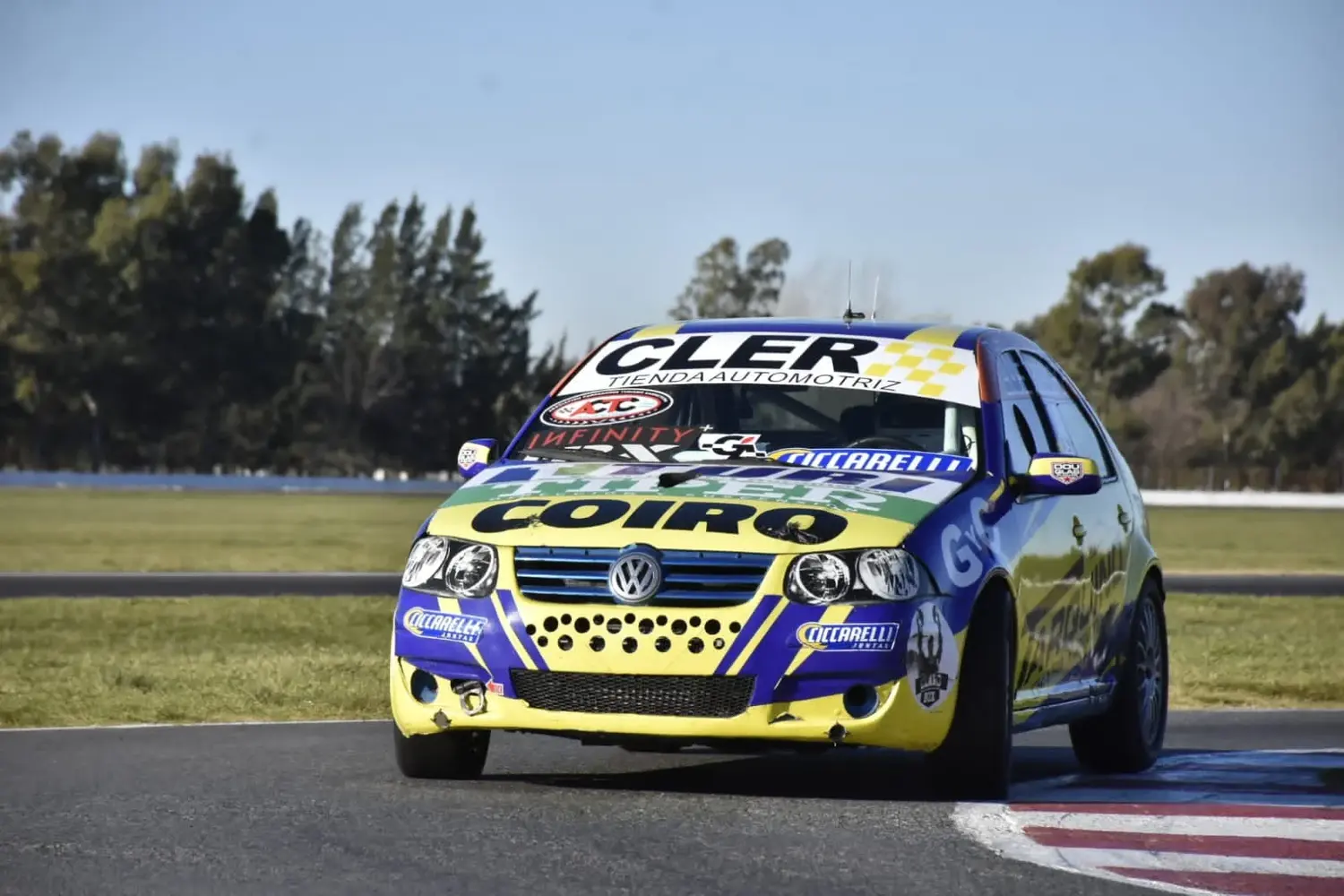 Copa Bora: Lalo Tarquino clasificó 14° en el autódromo Roberto Mouras de La Plata