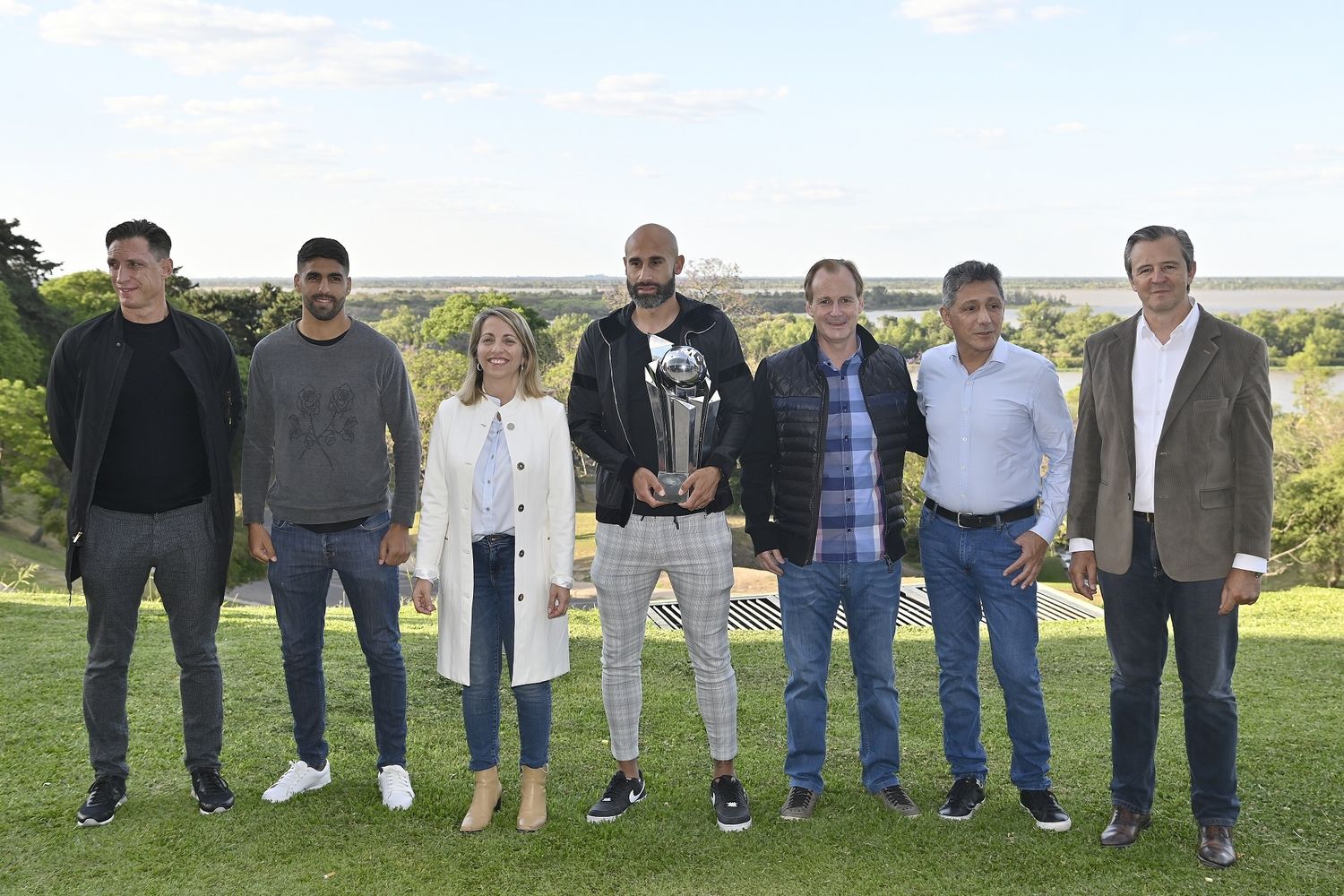 Bordet recibió jugadores y dirigentes de Patronato: “fue un logro bisagra para el deporte entrerriano”