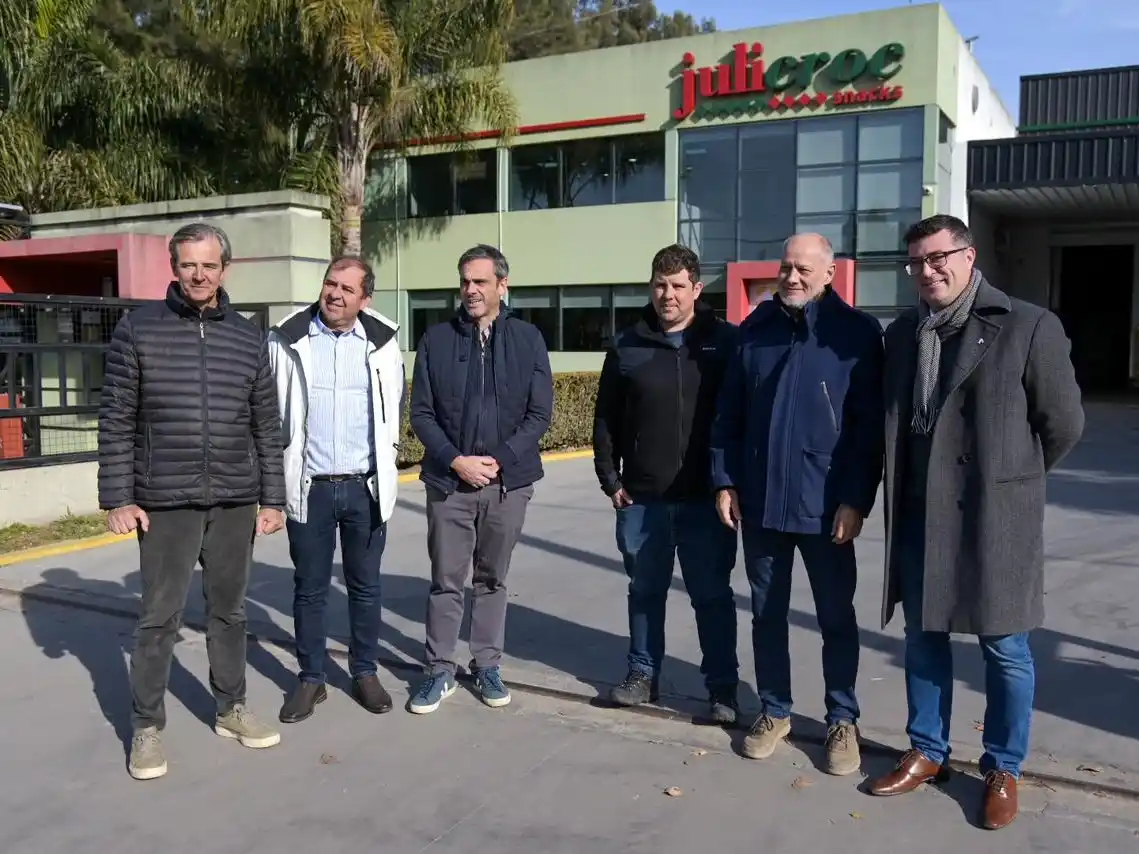Michel y Bahl recorrieron una fábrica de alimentos y destacaron "la producción con valor agregado para la generación de empleo"