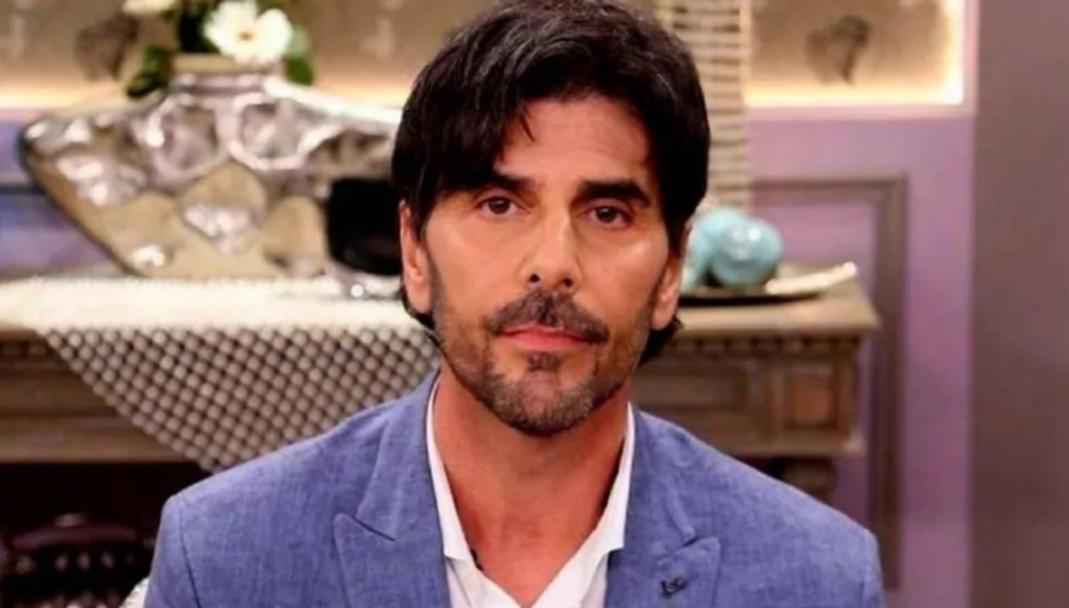 El actor y cantante Juan Dhartés fue condenado a seis años de prisión por la justicia brasileña, tras la denuncia por abuso de la actriz Thelma Fardin.
