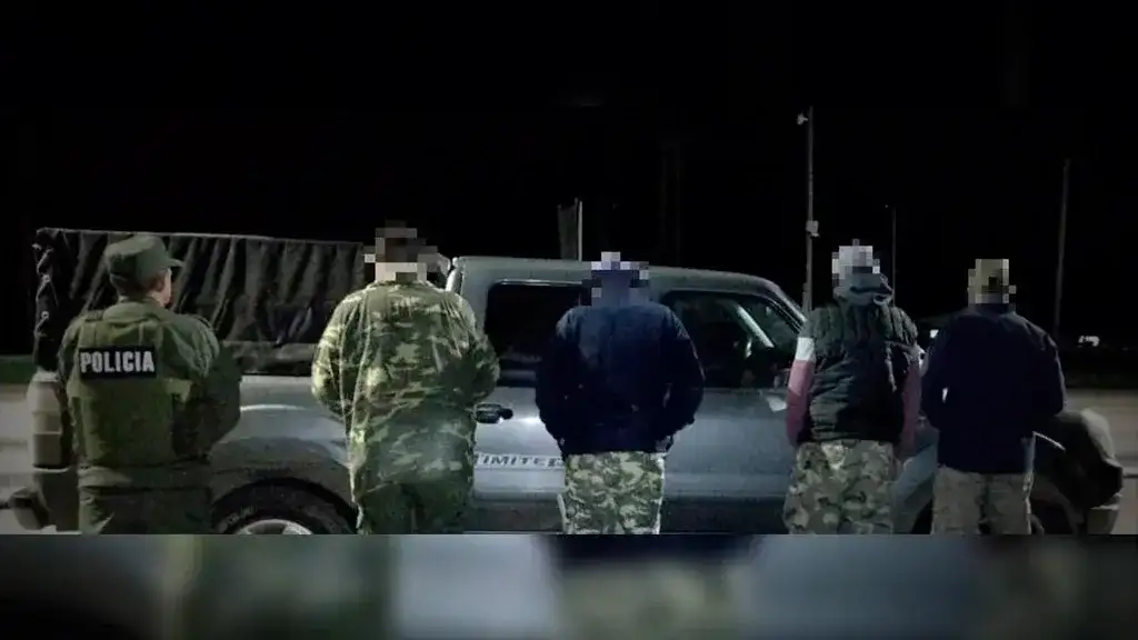 Los Pumas secuestraron armas, más de 200 municiones y 300 kilos de carne vacuna en dos operativos - 2