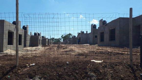 Desde barrio Arcor aseguran que tienen un listado de vecinos del Bajo Puerto, destinatarios de las viviendas