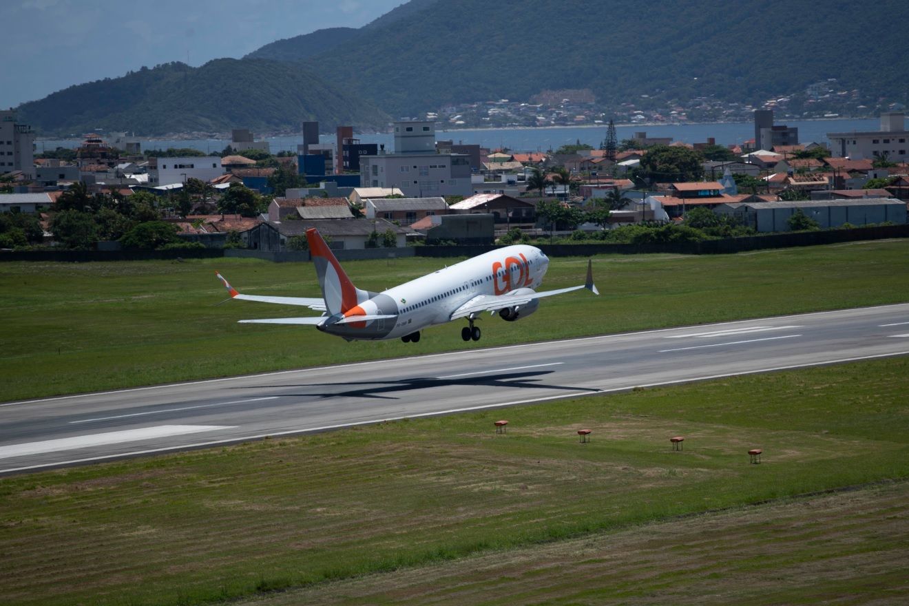 Competencia para Florianópolis: inauguraron los vuelos entre Buenos Aires y Navegantes