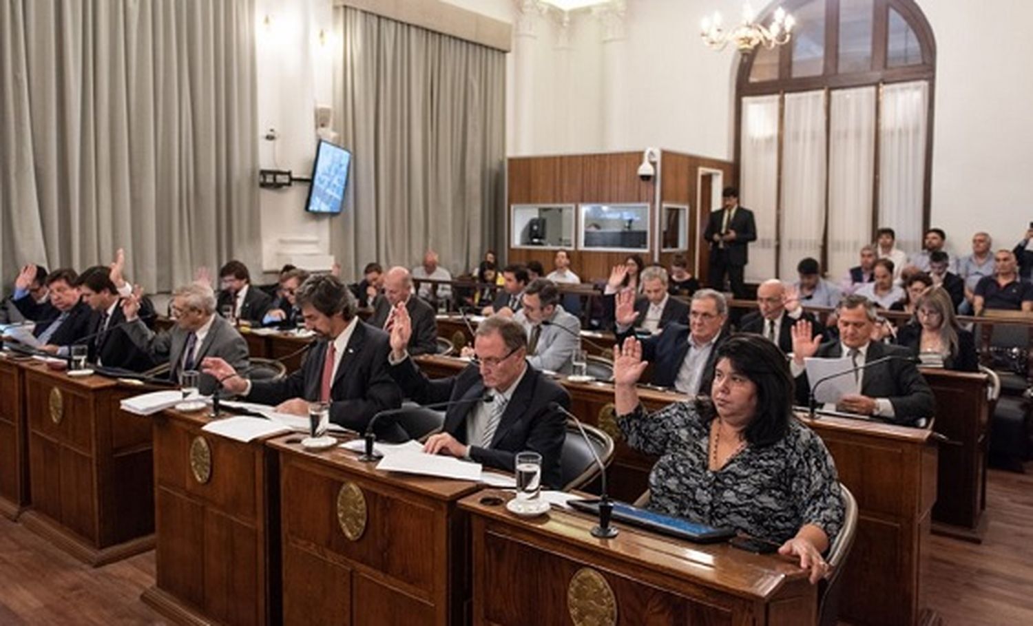 El gobierno celebró la sanción de la Ley de Comunas