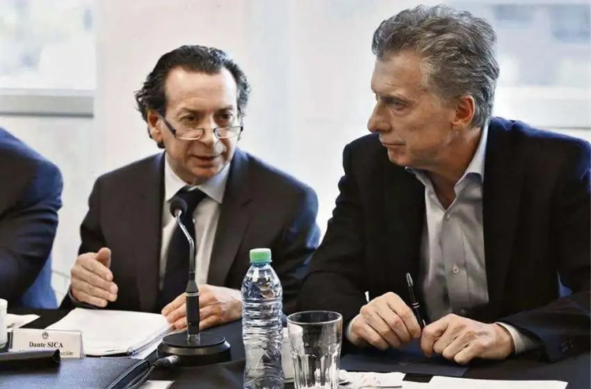 Las contradicciones del Ministro Sica