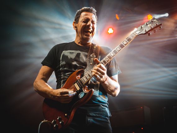 Ricardo Mollo anunció un nuevo álbum de Divididos