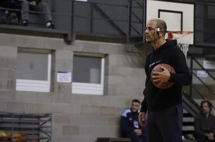 Sergio Hernández y Ricardo Bojanich brindaron una clínica de lujo