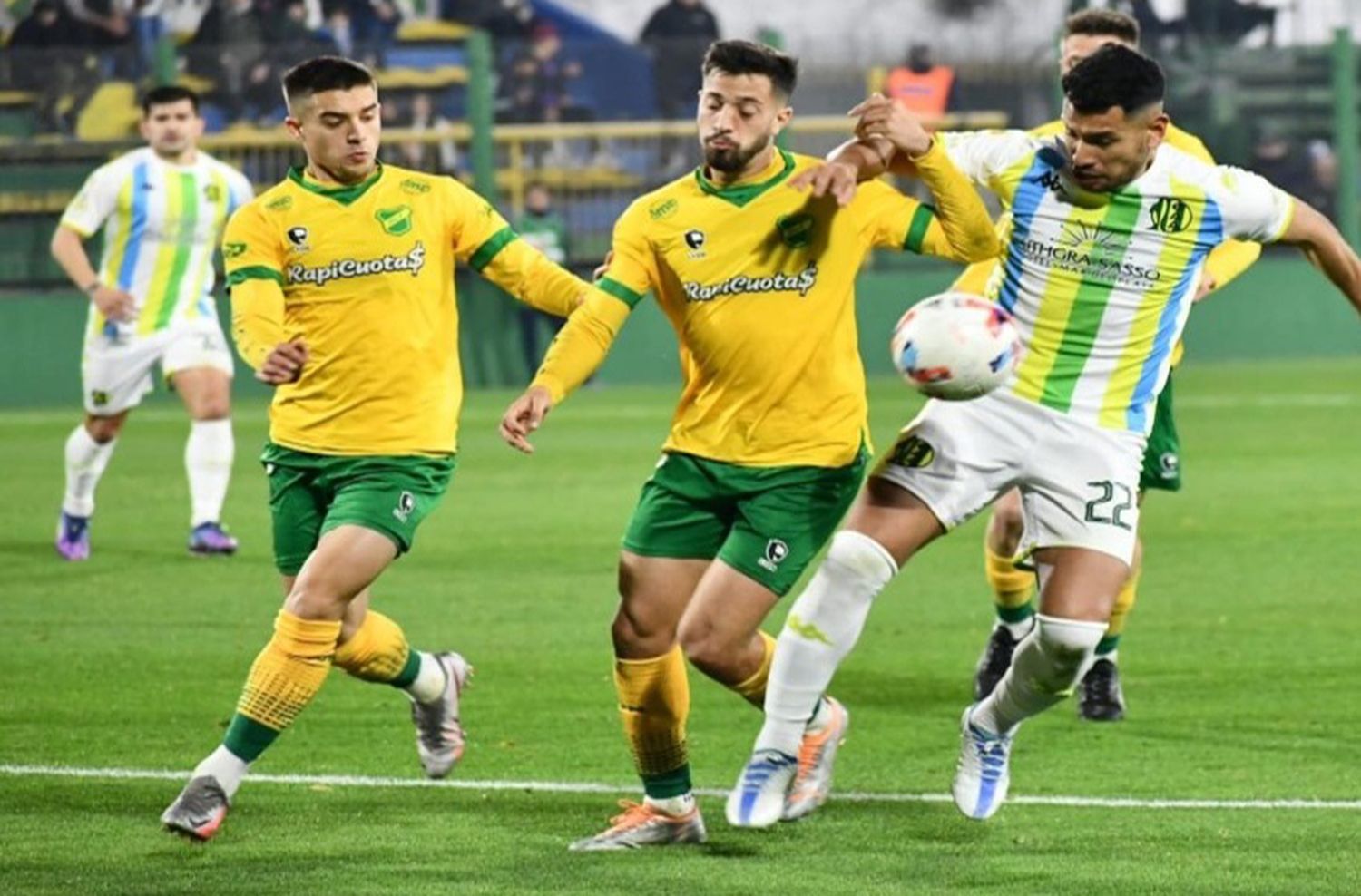 Aldosivi, necesitado de puntos, recibe a uno de los invictos del torneo