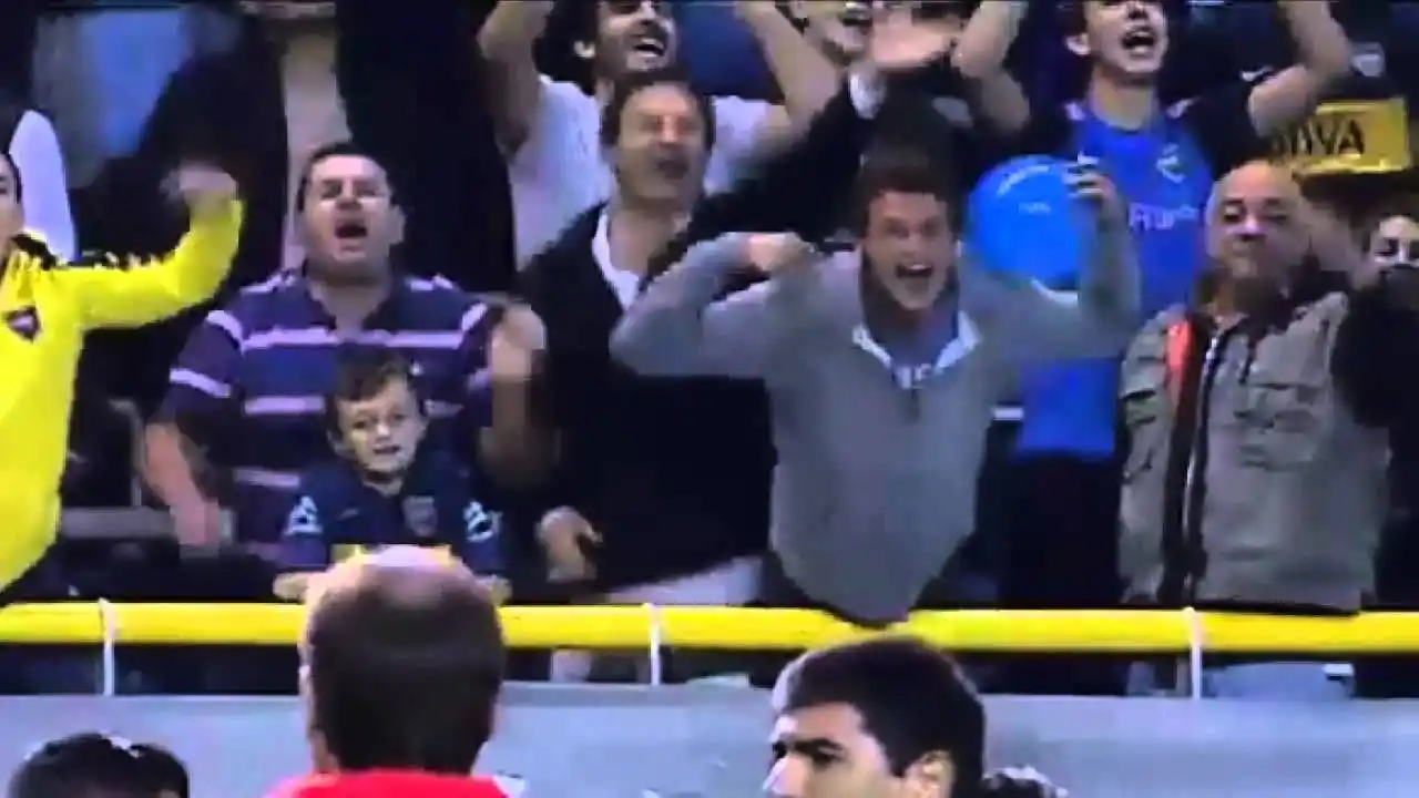 Pablo Bruera, del papelón en la cancha de Boca a estar desaparecido de la política en La Plata