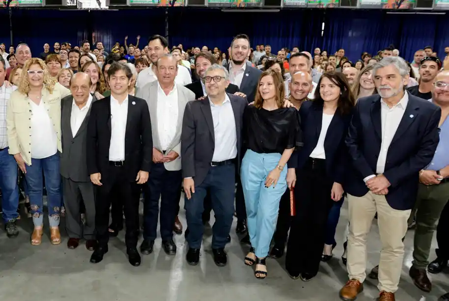 Kicillof, Filmus e intendentes firmaron convenios para construir cinco centros tecnológicos en Provincia