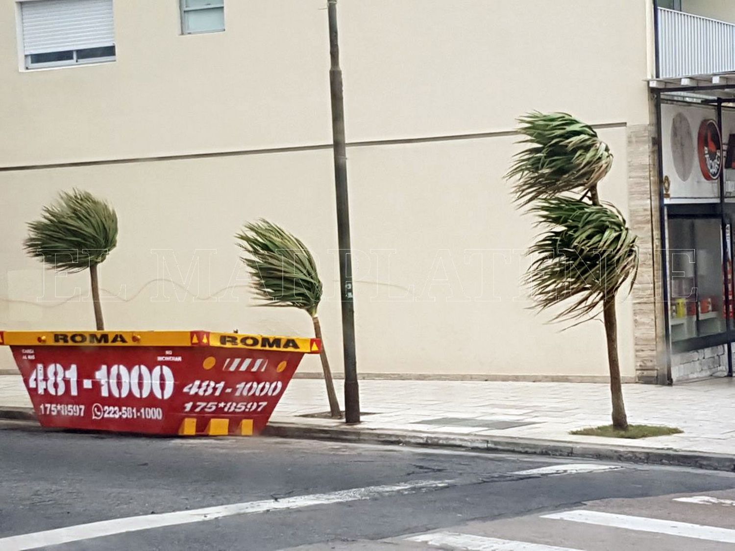 Clima: un domingo de viento huracanado