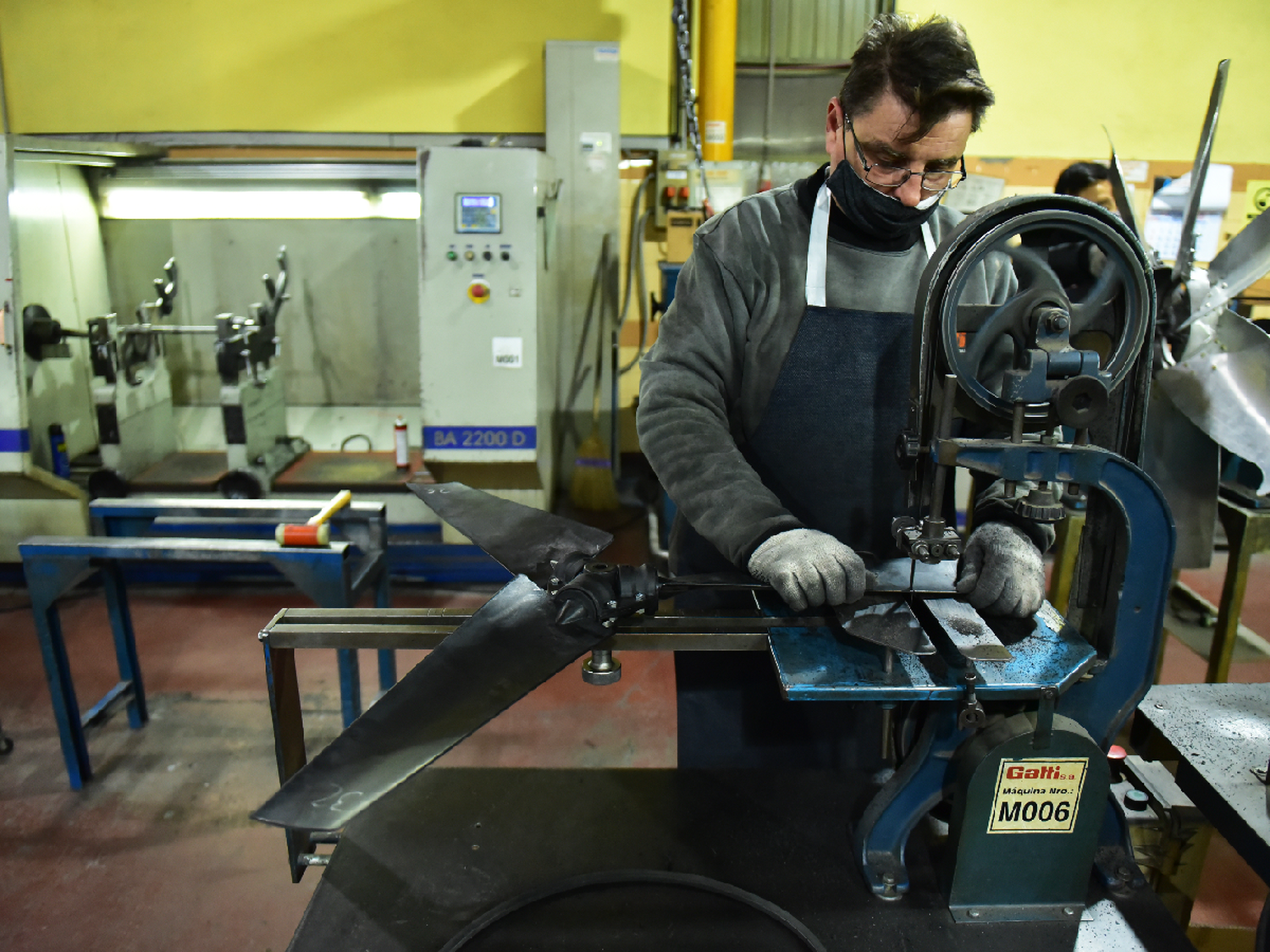 El covid afecta al 23 % del personal de las metalúrgicas