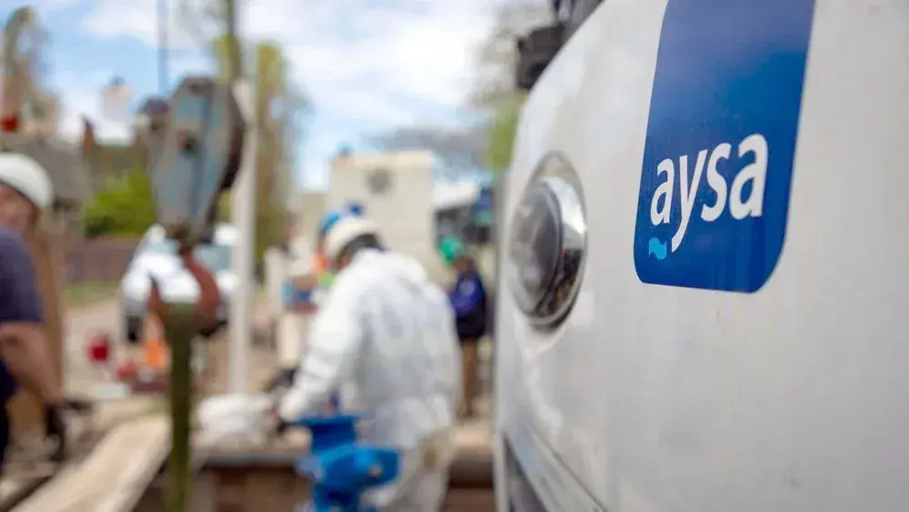 Trabajadores de la empresa AySA.