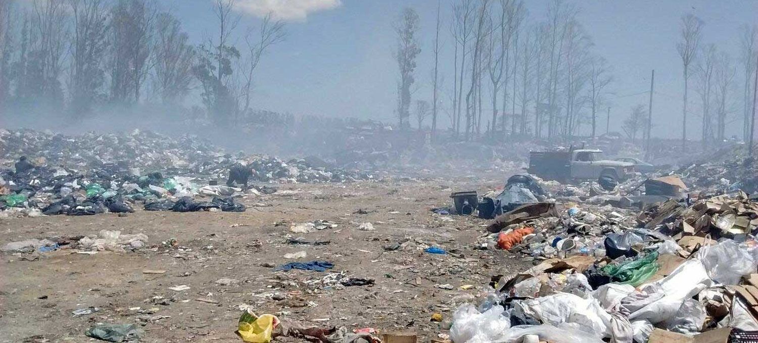 Murió un indigente tras incendiarse su casilla en el basural