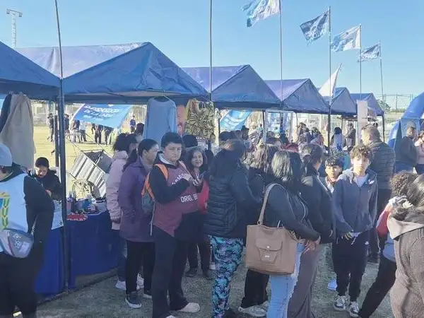 Acción Comunitaria brindó atenciones gratis 
a familias del barrio Fray Salvador Gurrieri