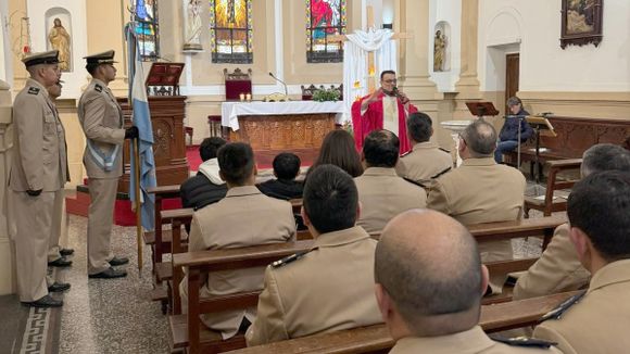 Realizan acto por los 215 años de la Prefectura Naval Argentina