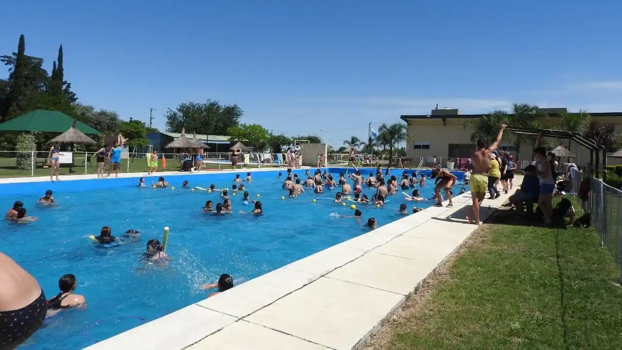 Fabián Esquivel: “Tener las copas en Larroque será un recuerdo imborrable para todos”