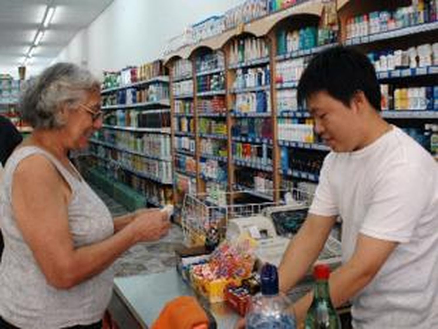 Precios cuidados: Supermercados chinos del conurbano se suman al acuerdo 