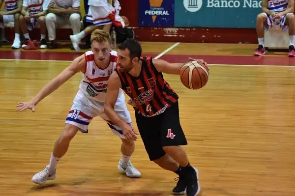 Un Central lleno de urgencias  recibe a Atlético Saladas 