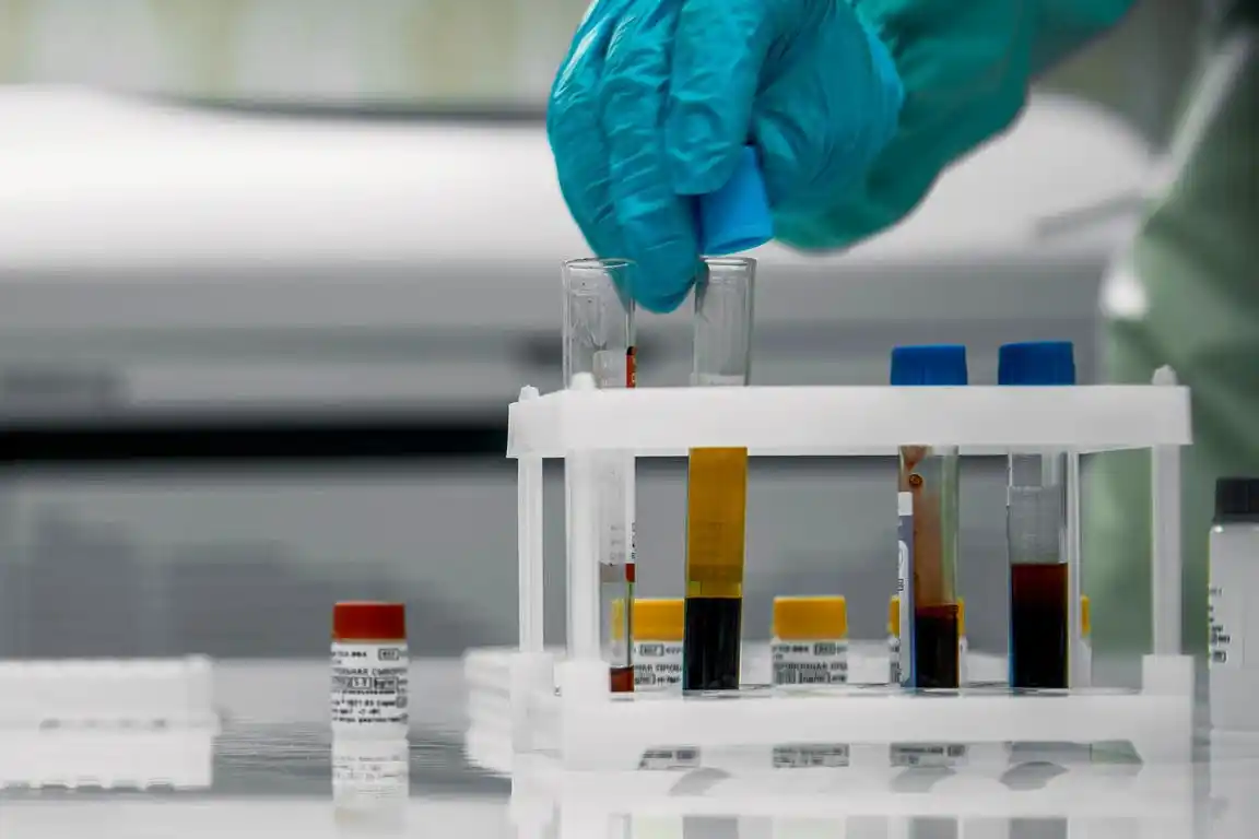 Murieron dos hombres y suben a 81 los fallecidos por coronavirus en la Argentina