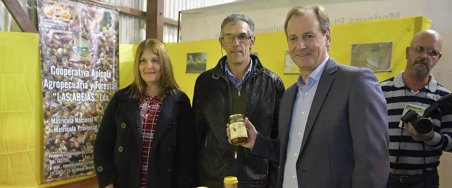 Bordet encabezará una misión con productores apícolas a Turquía