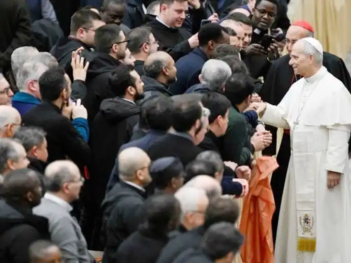 León XIV al clero romano: “Reaviven su fe, urge proclamar el Evangelio”